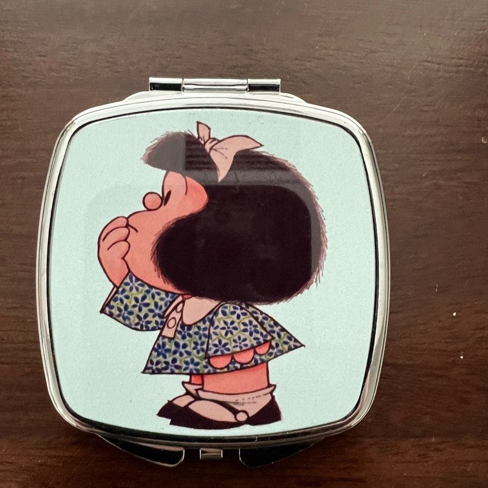 MAFALDA cosmetic mirror. Magnifier side. Lightweight 21/2” . Makeup mirror.